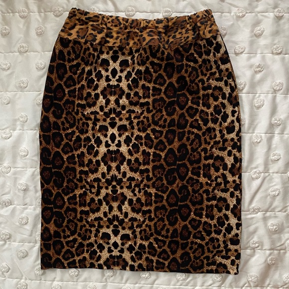 8 Large Size pencil midi skirts - Picture 4 of 9